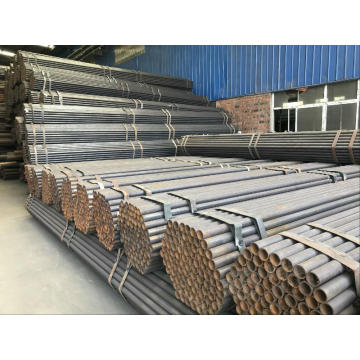 Pipe palletizing and strapping for seamless steel pipe